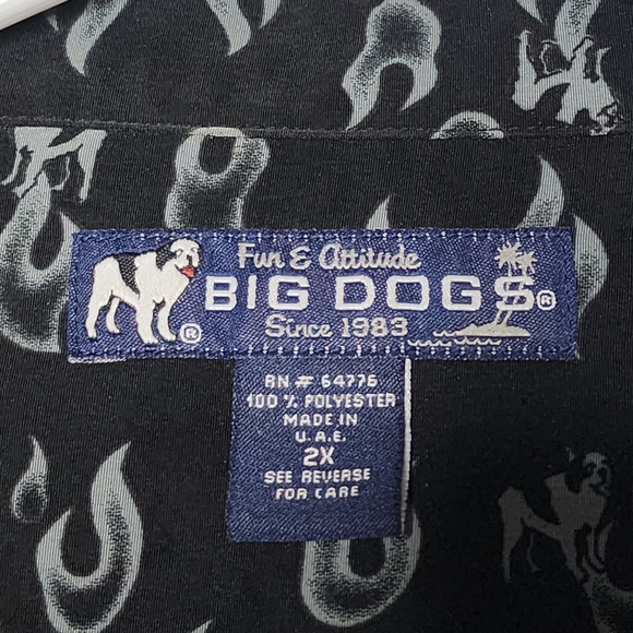 Big Dogs All Over Flames Button Up Shirt Hawaiian Camp - Men's 2XL - Picture 3 of 3